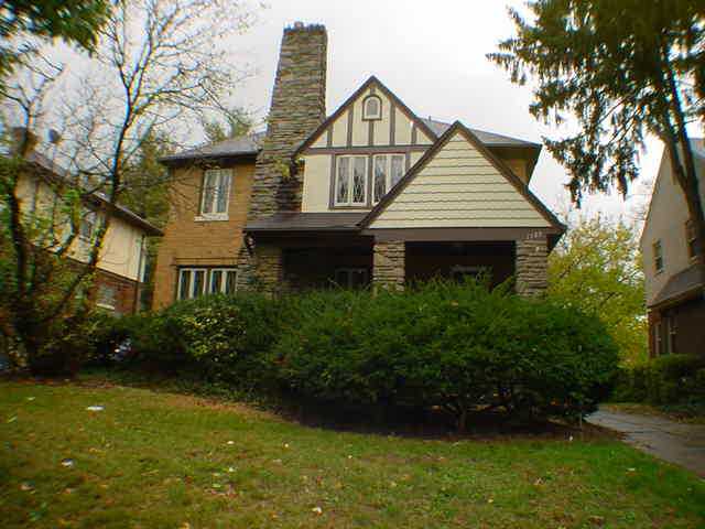 1729 Berkley Ave