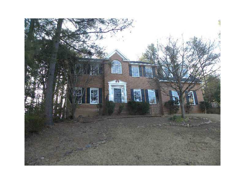 4445 Pinehollow Ct