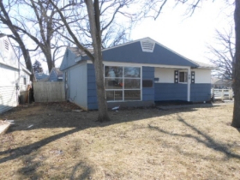 70 Robin Rd