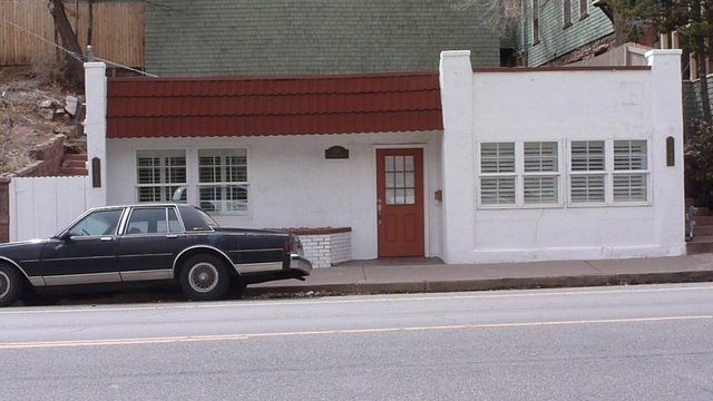 1141 Manitou Ave