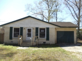 385 Price Street