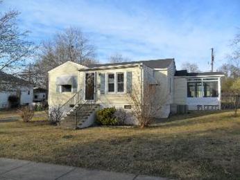 106 Sunset Dr
