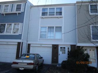 934 Banbury Ct