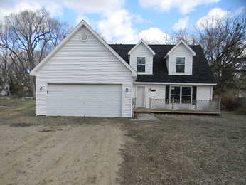 5462 Aylesbury Dr.
