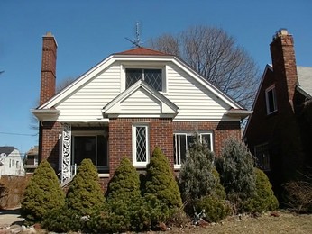 216 Eastlawn St.