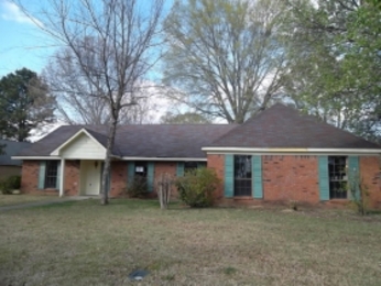 130 Twin Oaks Dr
