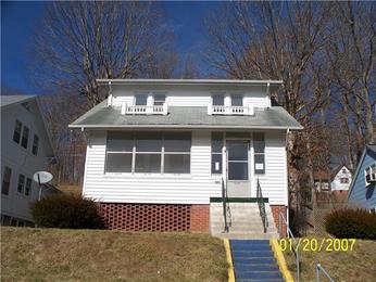 1320 Montclair St