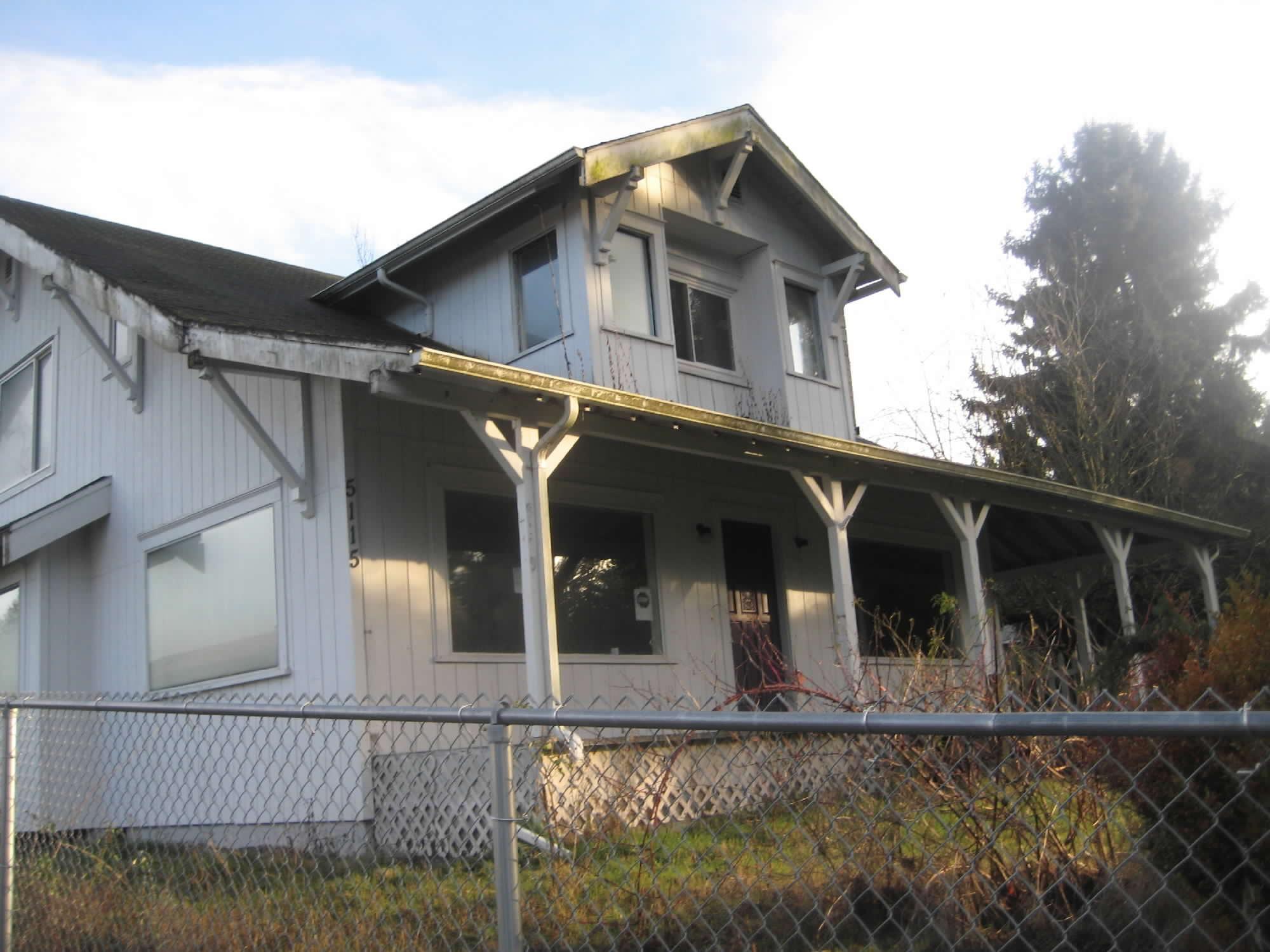 5115 Waller Road East