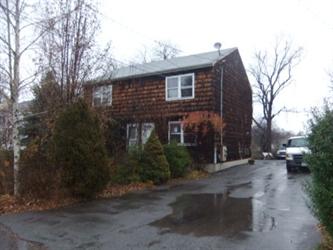 8 Ivy Pl #b