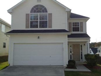 2835 Two Lake Circle