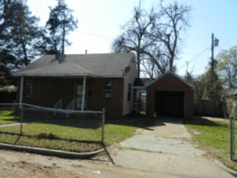 1295 Palmyra St