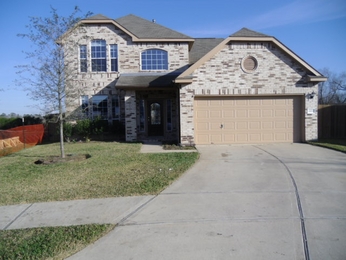 10035 Wood Leaf Ct