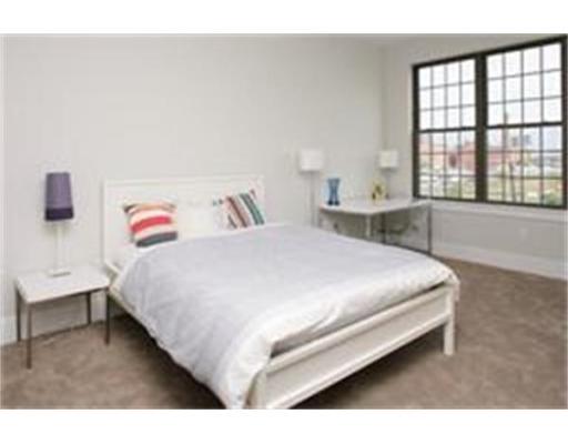 W 2nd St #413