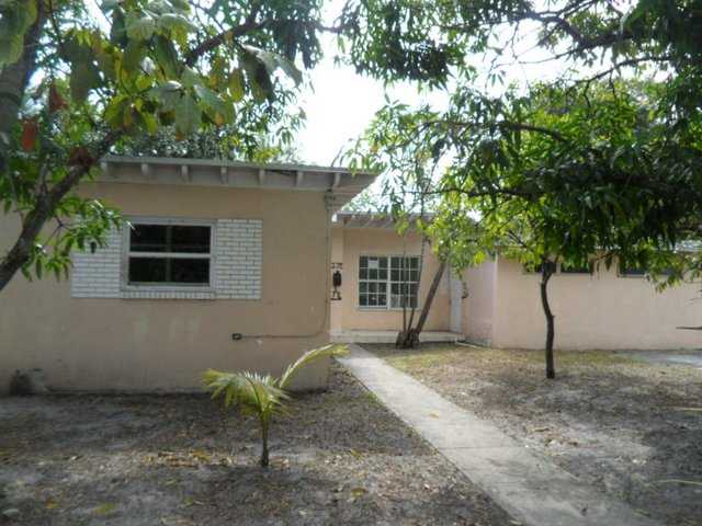 270 NW 104 ST