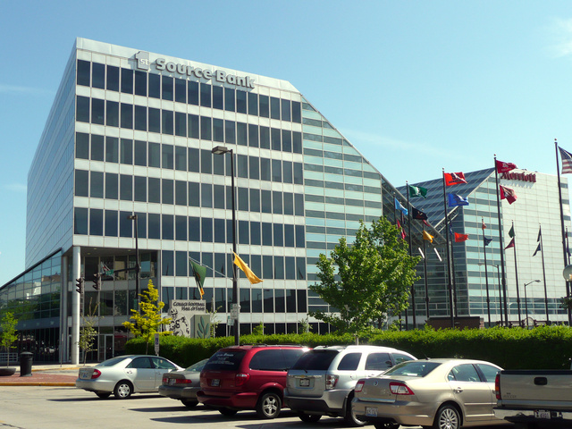 100 N Michigan St