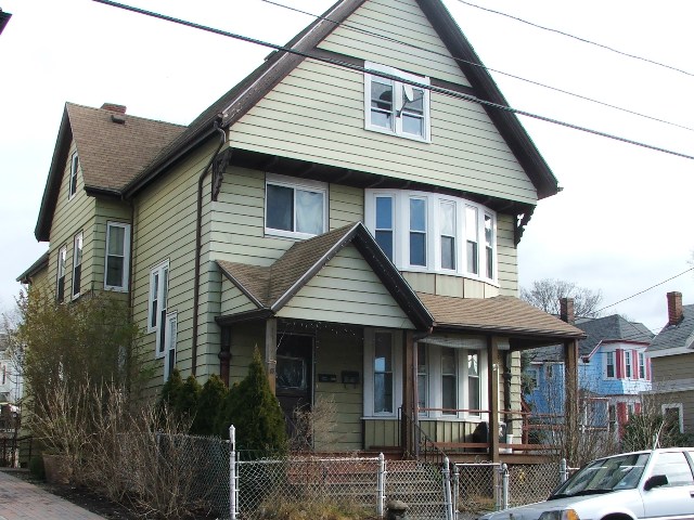 18 Herbert St