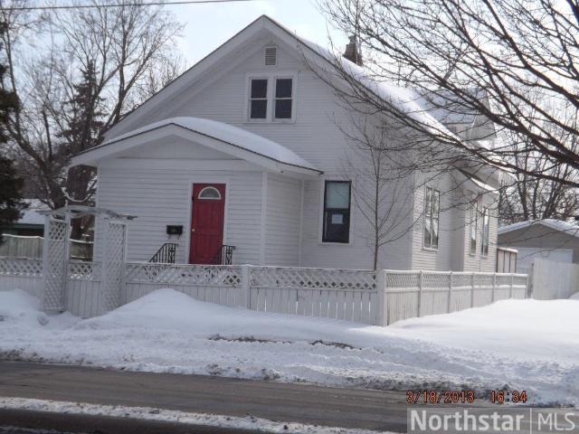 709 9th Ave N