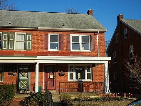 229 Park Ave