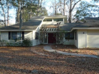 8 Wood Eden Ln