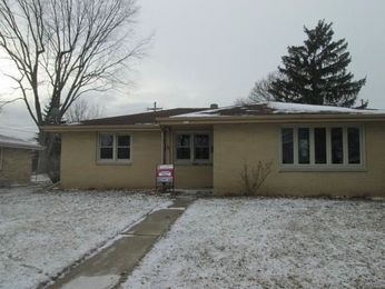 301 South Elmwood A