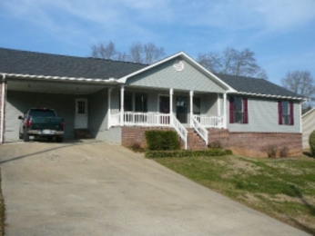 27 Village Dr