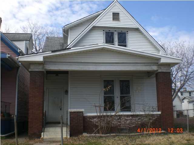 1108 Baker Ave