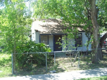 3745 Mueller St