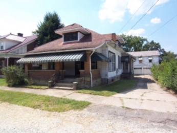 805 Second St