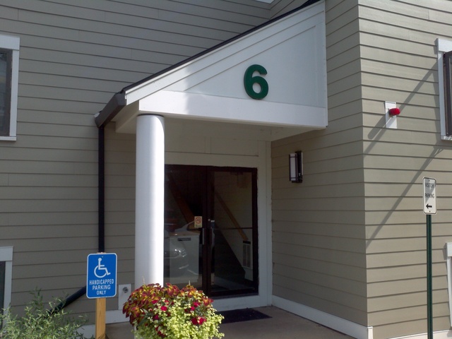 6 Greenleaf Woods Ave