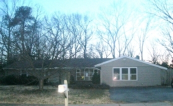 4005 Brewster Lane