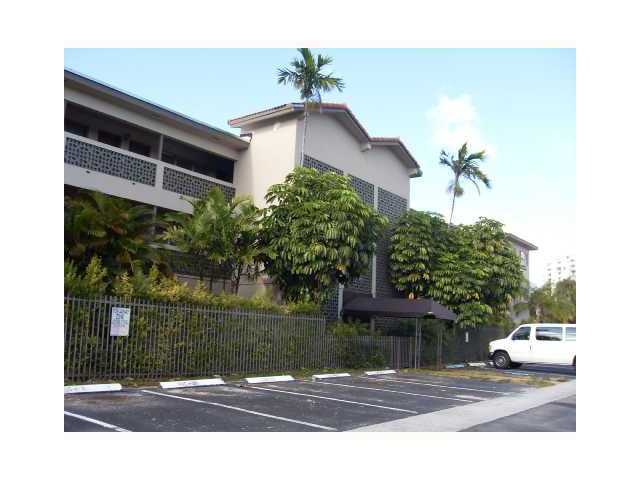 1855 NE 121 ST # 27