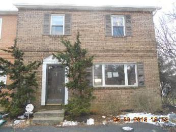 1064 Westbury Dr