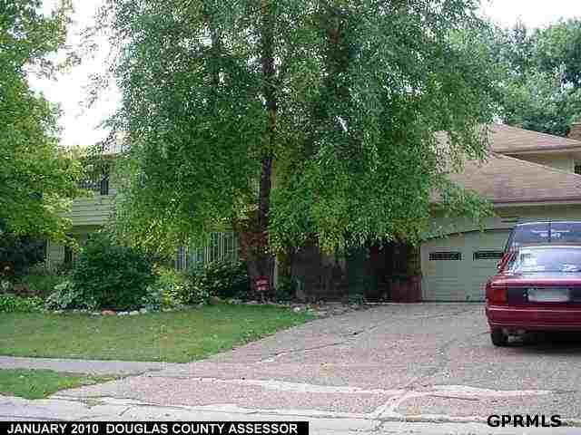 21715 Greenlawn Rd