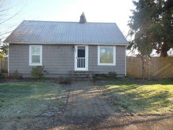 689 Log Cabin Street