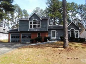 6350 Emerald Pointe