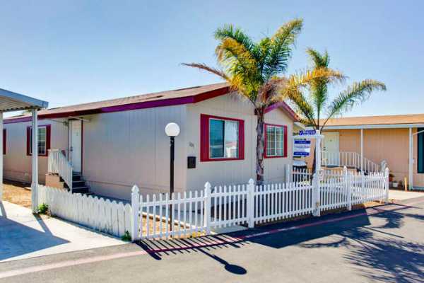 2626 Coronado Ave #101