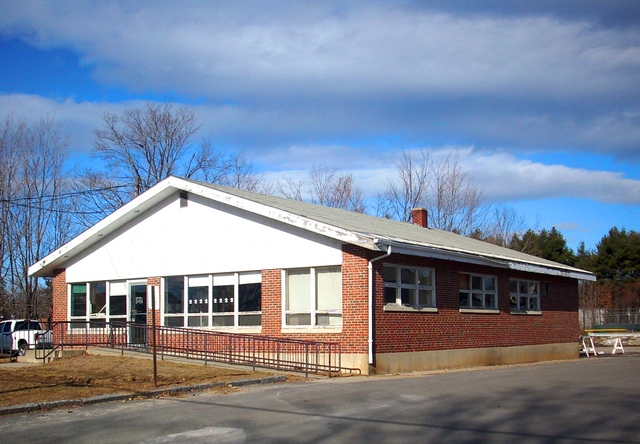 8 Shaker Rd