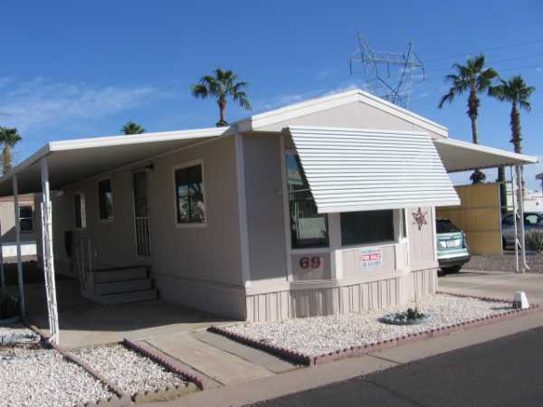 9427 E University 69
