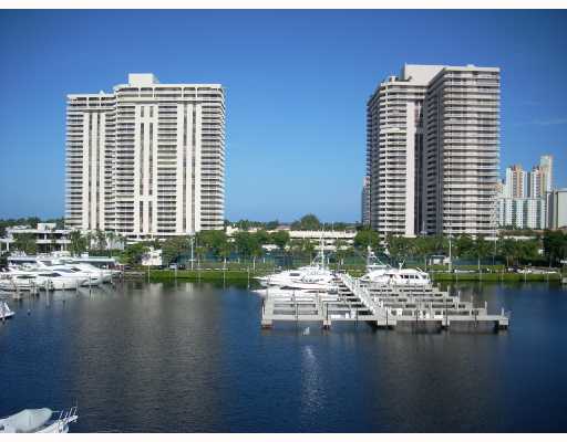 19901 E COUNTRY CLUB DR # 2608