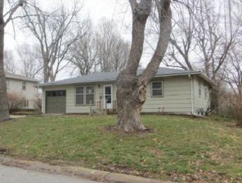 631 Northwest Village Dr