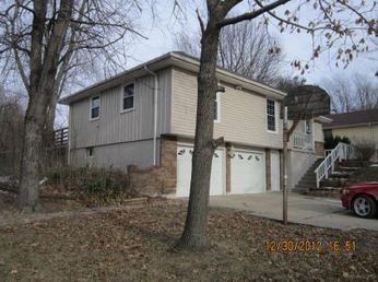 101 SW Lexington Cir