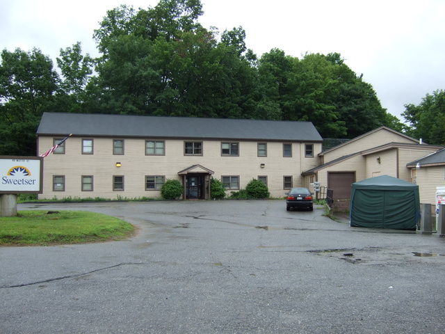52 Water St