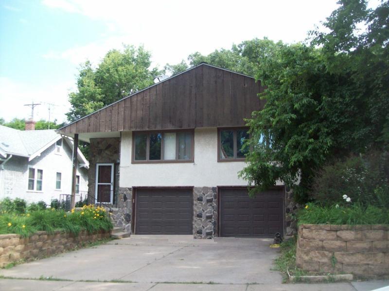 2415 Doswell Ave