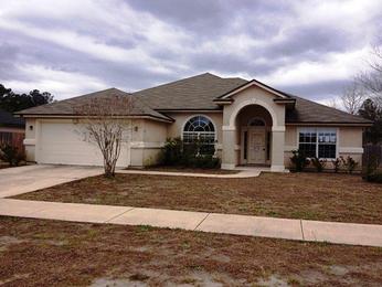 403 Martin Lakes Dr W