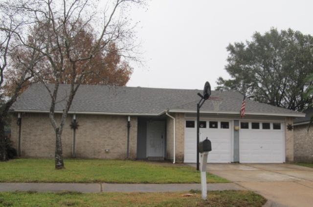 6118 Reeds Ferry Drive