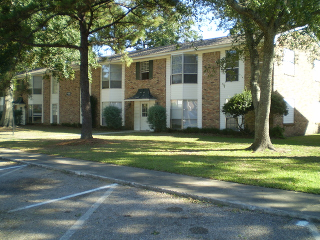 1823 Parsley Avenue