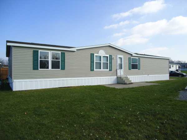 34 Lakeside Drive