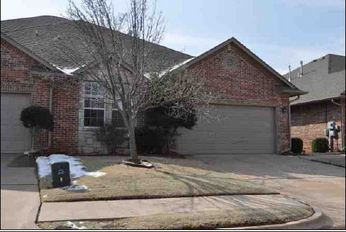 1608 Laurel Pl