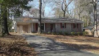 113 Honeysuckle Ln