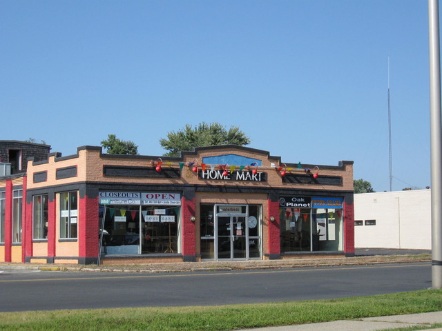 366 Memorial Ave